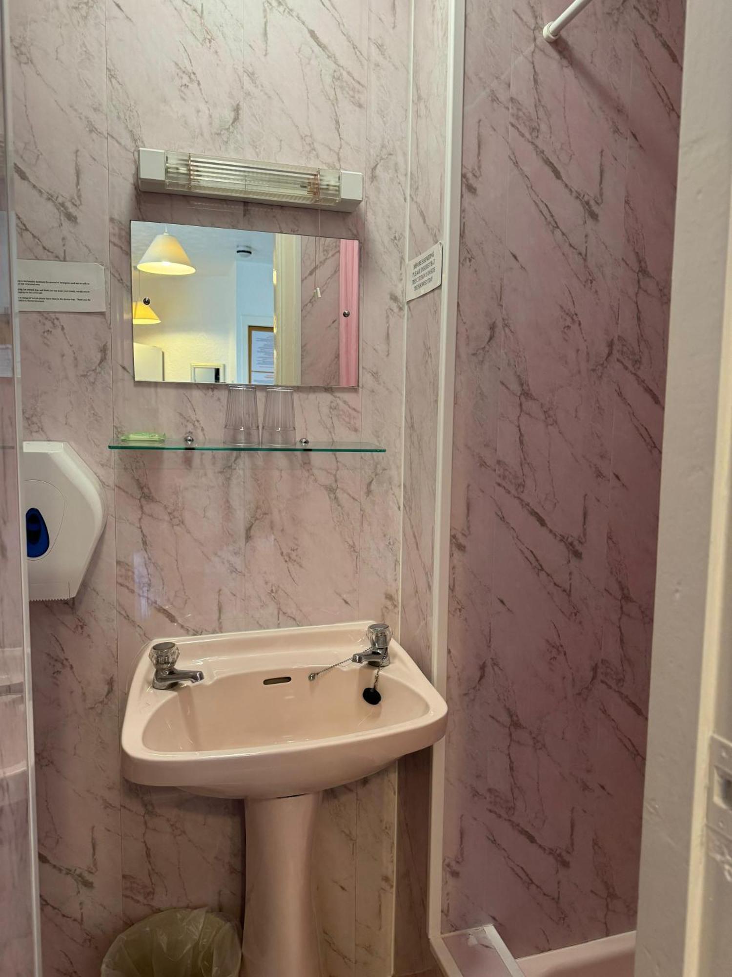 Delton Hotel ブラックプール エクステリア 写真